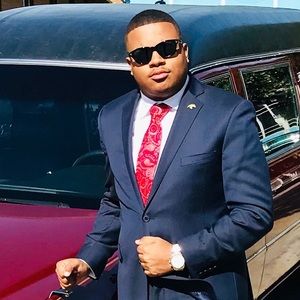 Meet your Posher, Alphonso